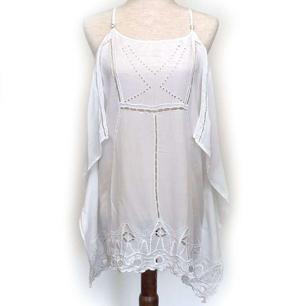 Embroidered Cutout Handkerchief Top Medium